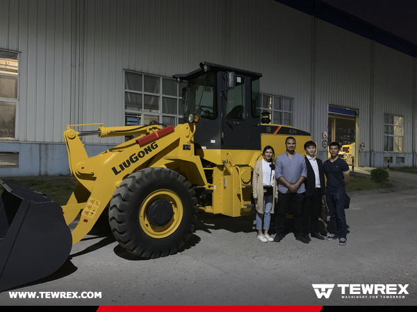 East Timor Client Visited LIUGONG Factory
