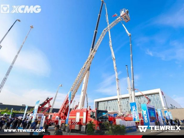 The highest in the industry! XCMG launches China's first 40-meter straight curved arm ladder fire truck