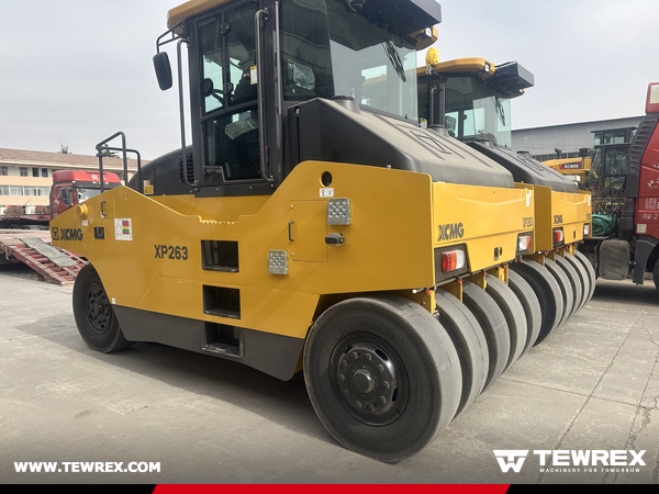 Algeria - 2 units XCMG Pneumatic Roller XP263