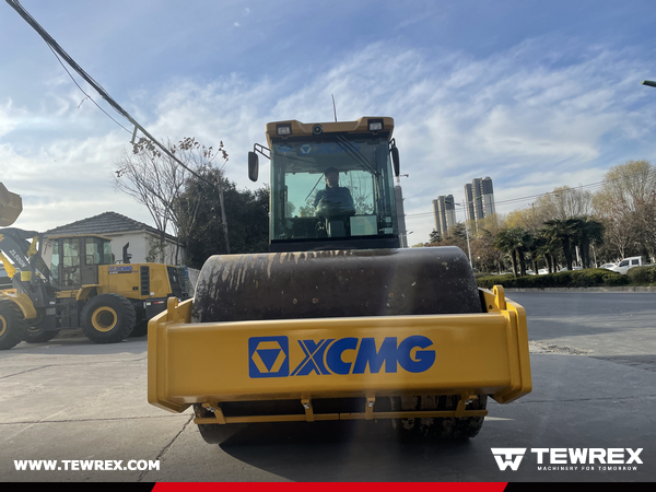 Algeria - 2 Units XCMG Single Drum Vibratory Roller XS203J
