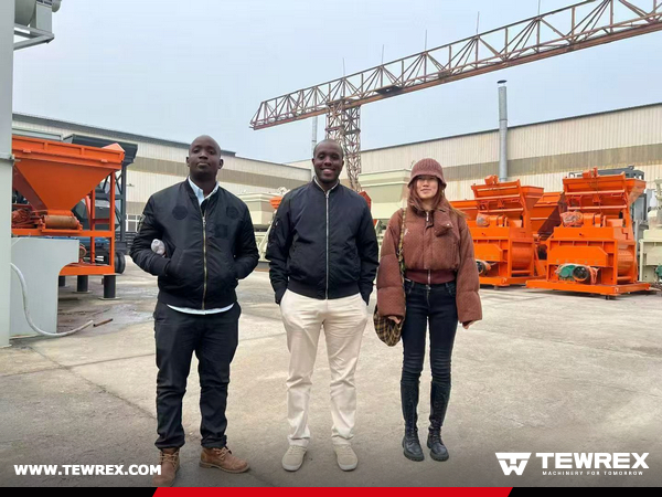 Burundi Clients Visited HUALONG Factory