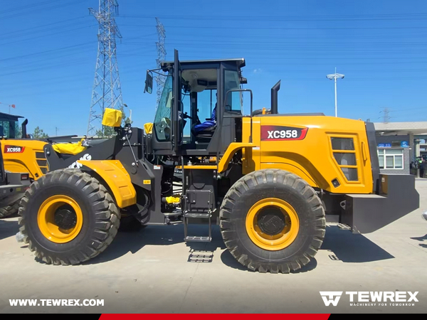 China - 4 Units XCMG ZL50GN & 3 XCMG XC958 Wheel Loaders