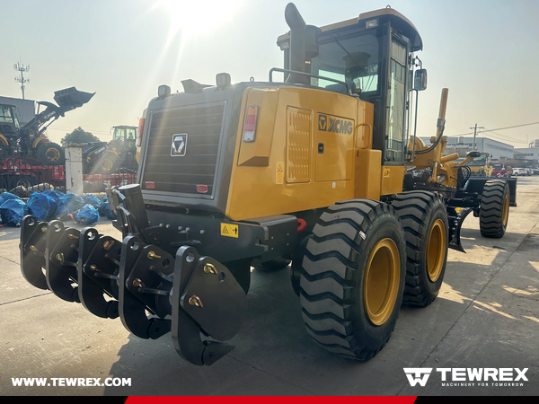 Mozambique - 1 Unit XCMG LW500FN Wheel Loader and 1 Unit XCMG GR215 Motor Grader 