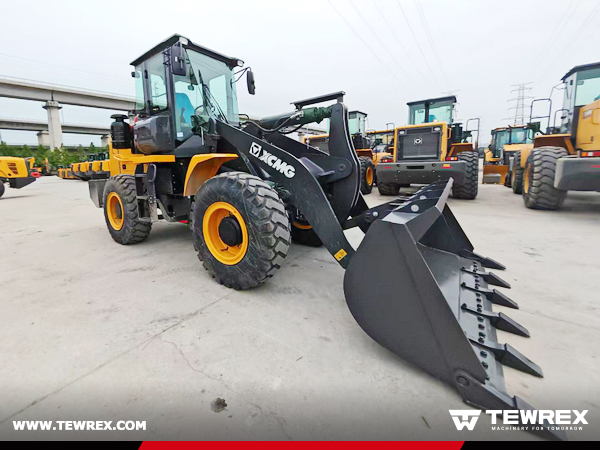 China - 2 Units XCMG XC936 Wheel Loaders & 1 XCMG LW300KN Wheel Loader