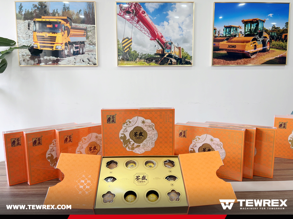 TEWREX Team Celebrates Mid-Autumn Festival with Warm Wishes